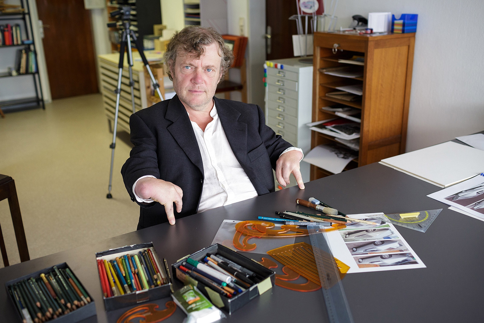 Der Künstler Wolfgang Debold in seinem Atelier in Blieskastel